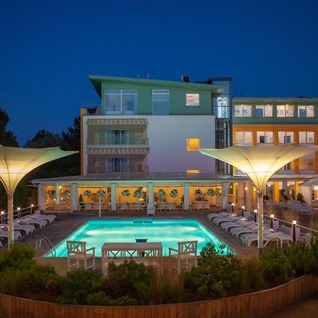 Hotel Bryza Resort & Spa Юрата Екстер'єр фото