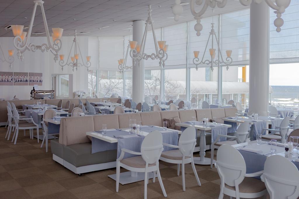 Hotel Bryza Resort & Spa Юрата Екстер'єр фото